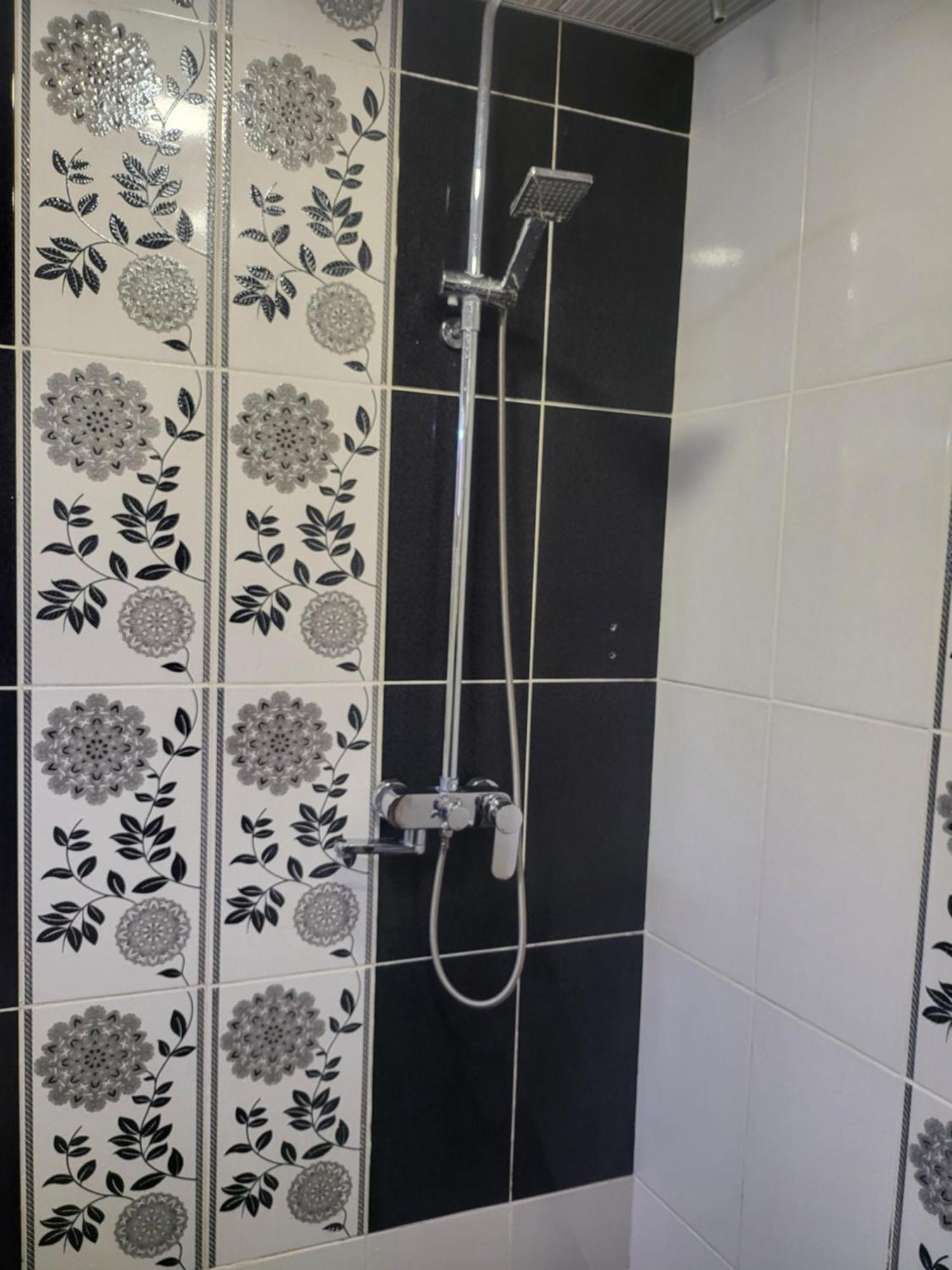 Guesthouse Sabina Tbilisi Buitenkant foto