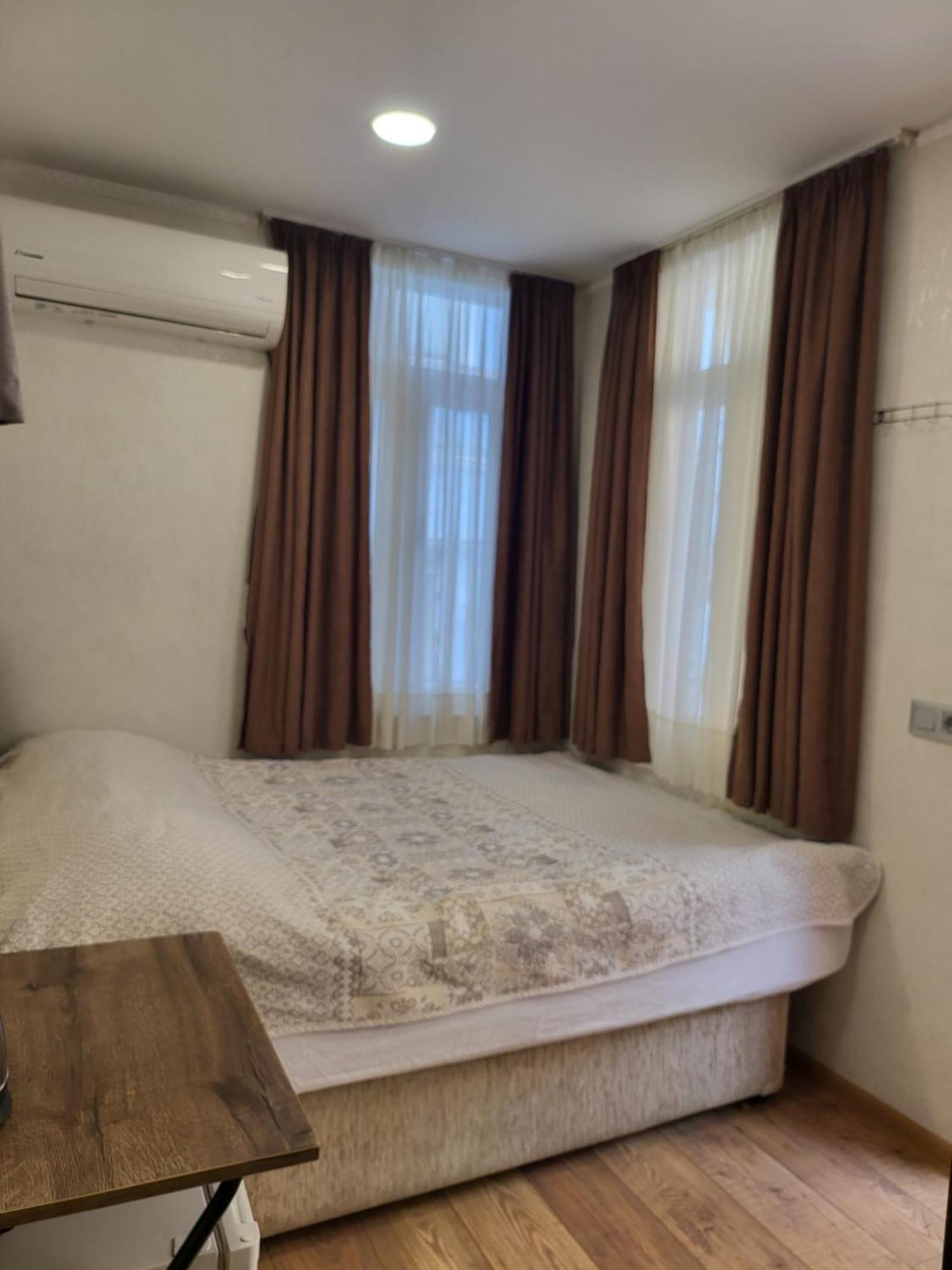 Guesthouse Sabina Tbilisi Buitenkant foto